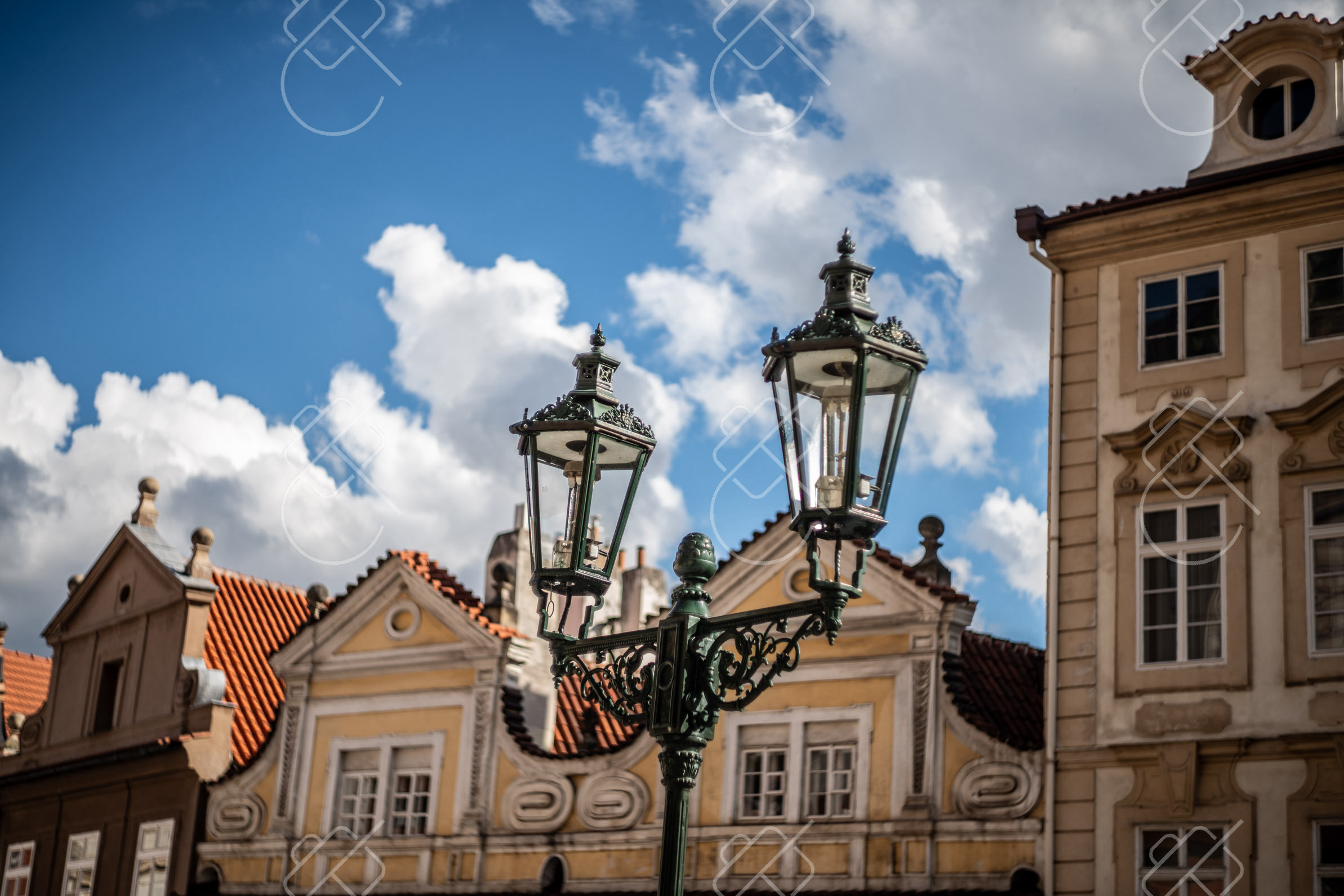 Prague to Budapest: Direct Train vs Bus vs Night Train (2026)