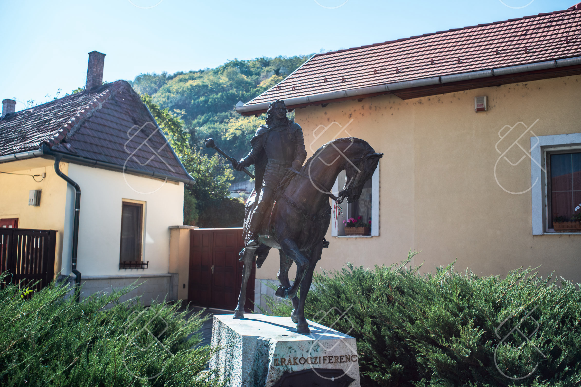 Bran Castle: Ticket Prices, Opening Hours and the Bus from Brașov