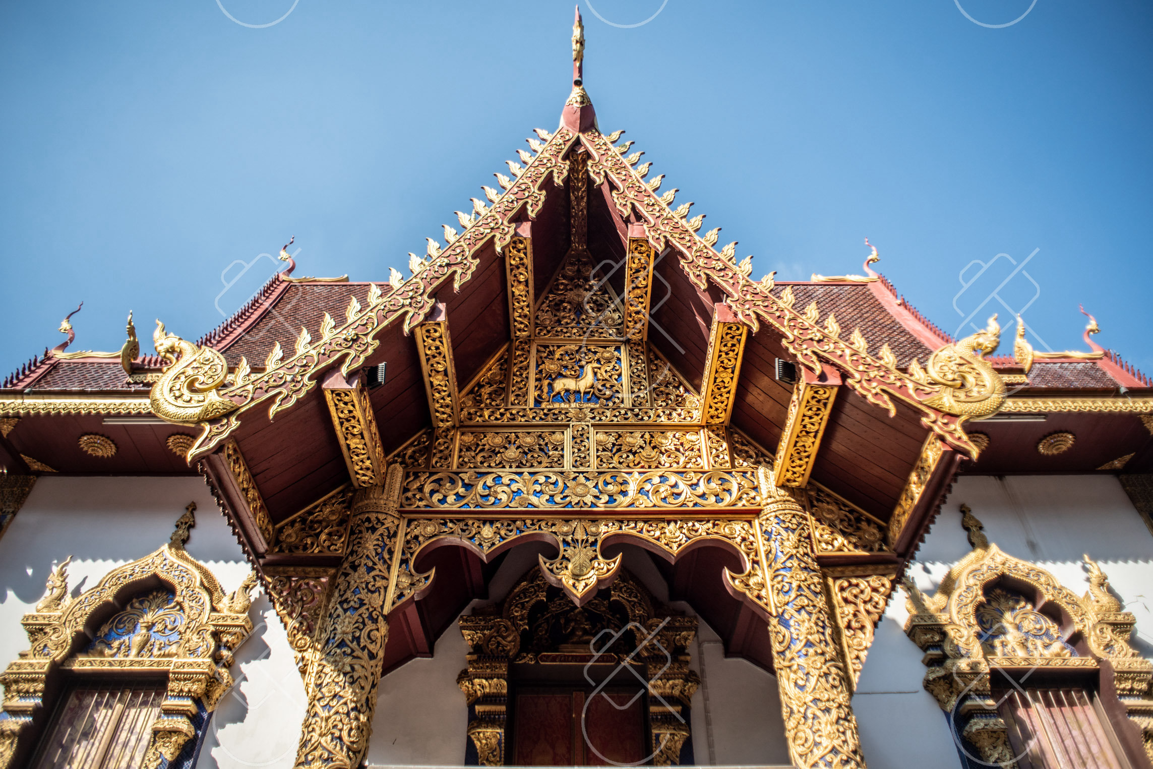 What to Wear in Thailand: Month-by-Month, Temple Rules and What to Wear as a Woman