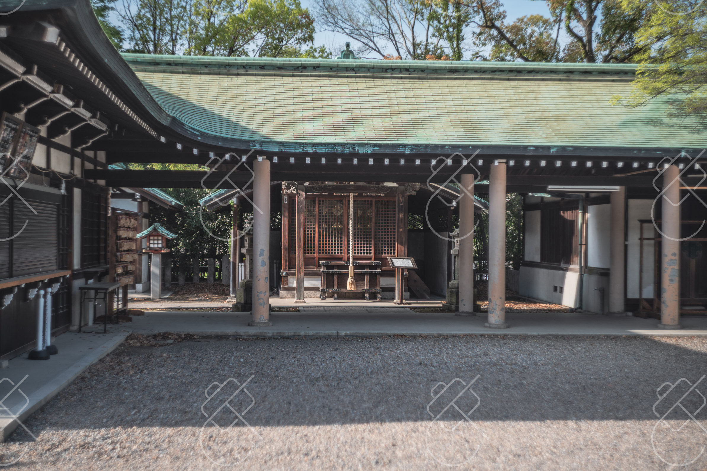 Hatsumode 2027: Meiji Jingu, Fushimi Inari, Yasaka and Sumiyoshi Taisha for Japanese New Year